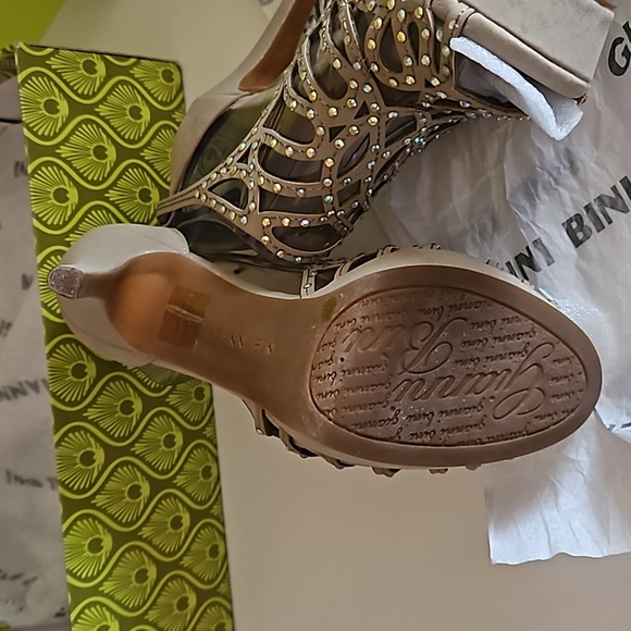 NWT Gianni Bini suede Janessa Sierra Taupe embellished stilettos 7 - Picture 7 of 9